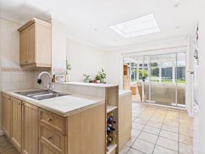 Kitchen to conservatory- click for photo gallery